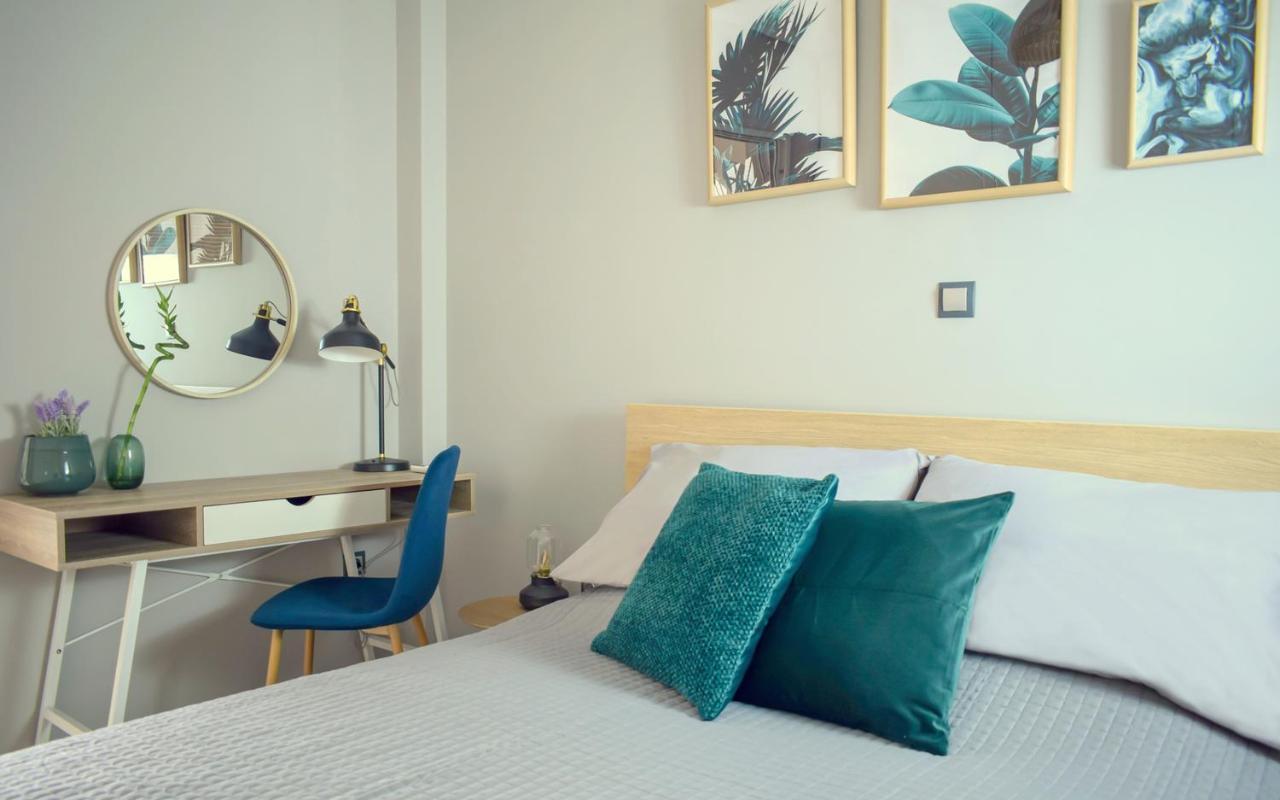 Augoustinos - Sea Side Luxury Apartments Artemida  Bagian luar foto
